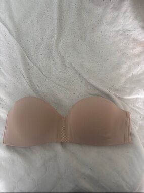 Maidenform Strapless Bandeau Bra in Nude
